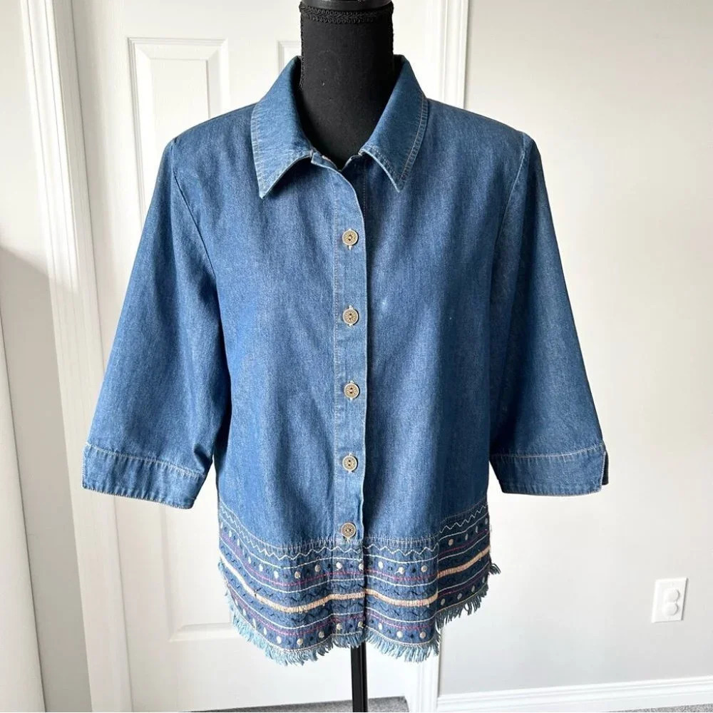 Vintage Alia Chambray Half Sleeve Embroidered Button Shirt with Fringe Hem